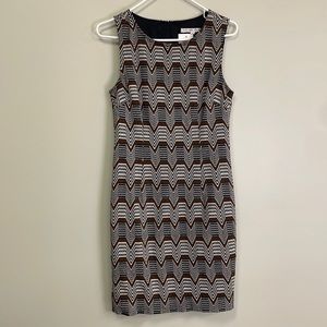 Trina Turk Woman's brown and white zig zag chevron dress size 6 sleeveles